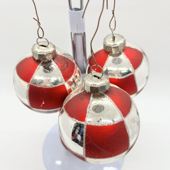 4 Vintage Mercury Ornaments Glass Christmas Silver & Red With Glitter Tree READ - Picture 2 of 4